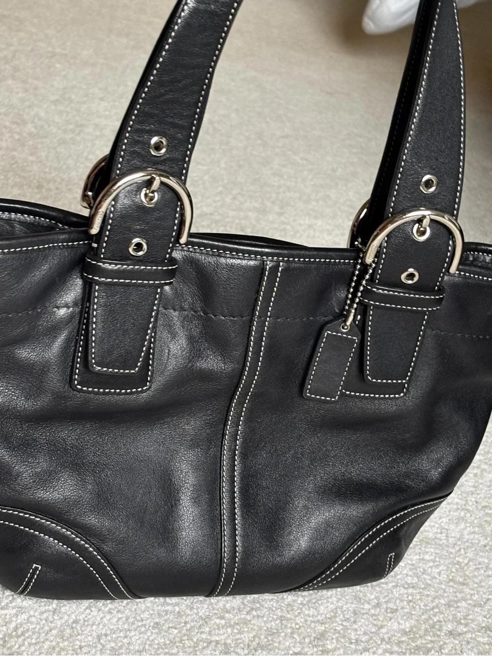 ⭐️Vintage COACH Black Leather Shoulder Handbag with dust bag